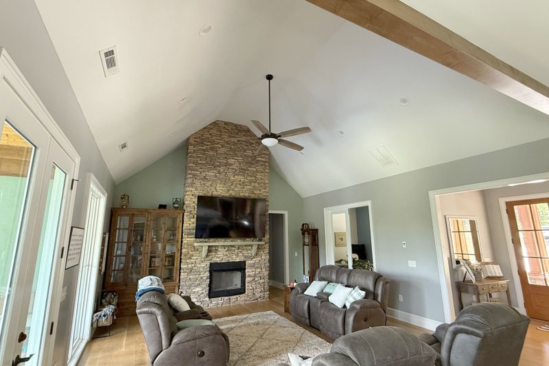 House Design - Photo 7 for Southern House Plan #932-1289 - 3 bed, 2.5 bath