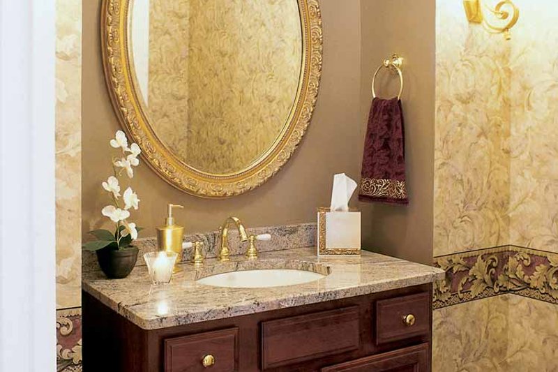 Home Plan - Interior - Bathroom for Colonial House Plan #927-174 - 5 bed, 4.5 bath