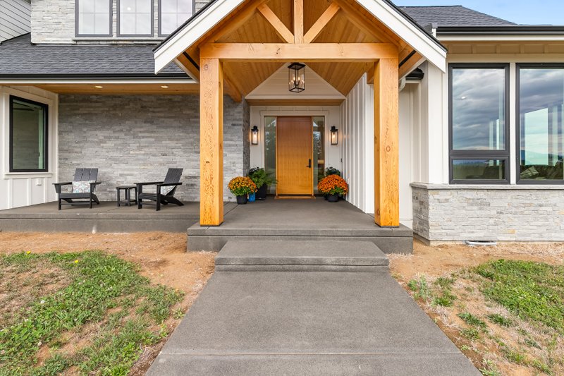 Architectural House Design - Photo 3 for Craftsman House Plan #1070-187 - 4 bed, 2.5 bath