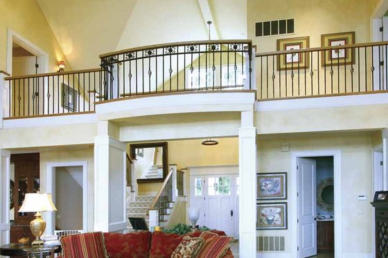 Interior - Entry 1 for Craftsman House Plan #132-485 - 4 bed, 4.5 bath