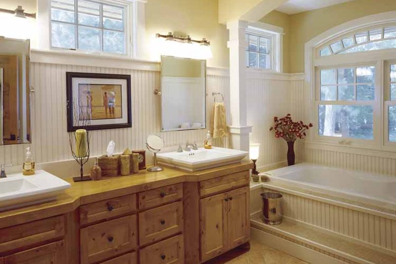 Dream House Plan - Interior - Master Bathroom for Country House Plan #320-993 - 3 bed, 4.5 bath