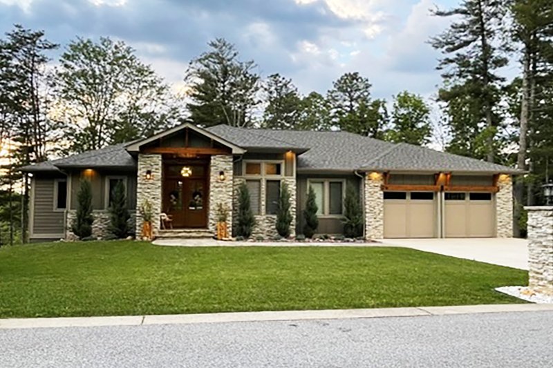 Home Plan - Prairie Photo Plan #48-657