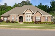 Traditional Style House Plan - 4 Beds 3 Baths 2750 Sq/Ft Plan #63-234 