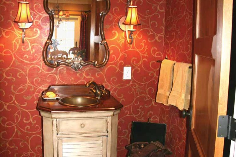 Home Plan - Interior - Bathroom for European House Plan #928-190 - 2 bed, 2.5 bath