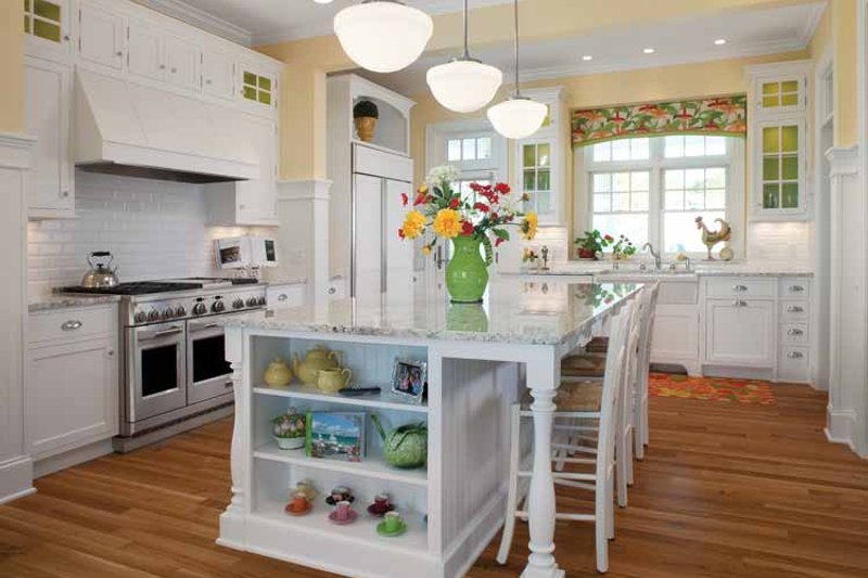 Dream House Plan - Interior - Kitchen 1 for Colonial House Plan #928-179 - 5 bed, 5.5 bath