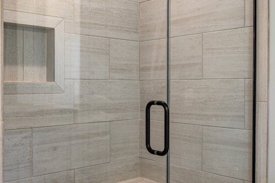 Interior - Master Bathroom 2 for Country House Plan #430-194 - 4 bed, 2 bath