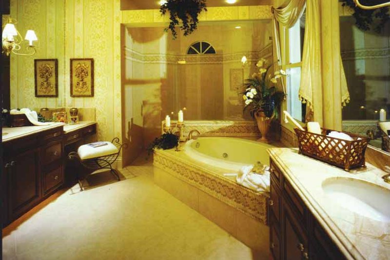 Dream House Plan - Interior - Bathroom for Mediterranean House Plan #1017-3 - 3 bed, 4 bath