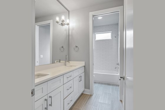 Interior - Bathroom for Bungalow House Plan #1085-3 - 3 bed, 2.5 bath