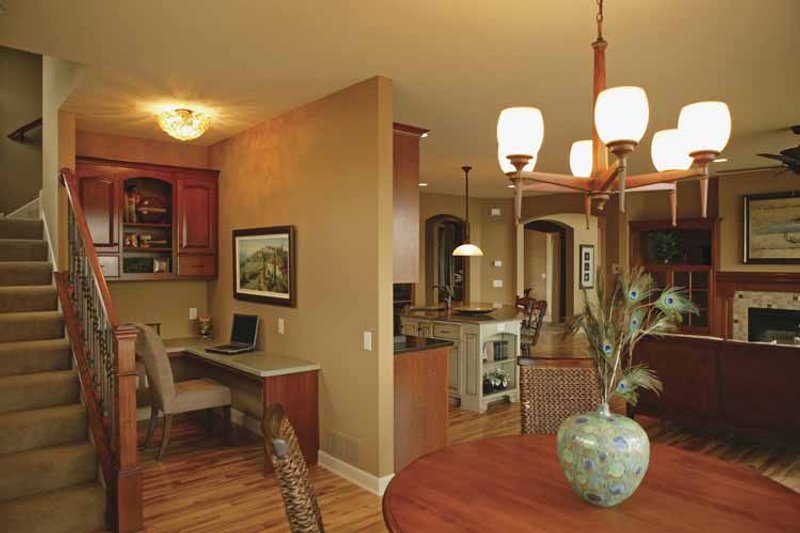 Architectural House Design - Interior - Entry 1 for Traditional House Plan #320-990 - 4 bed, 3.5 bath