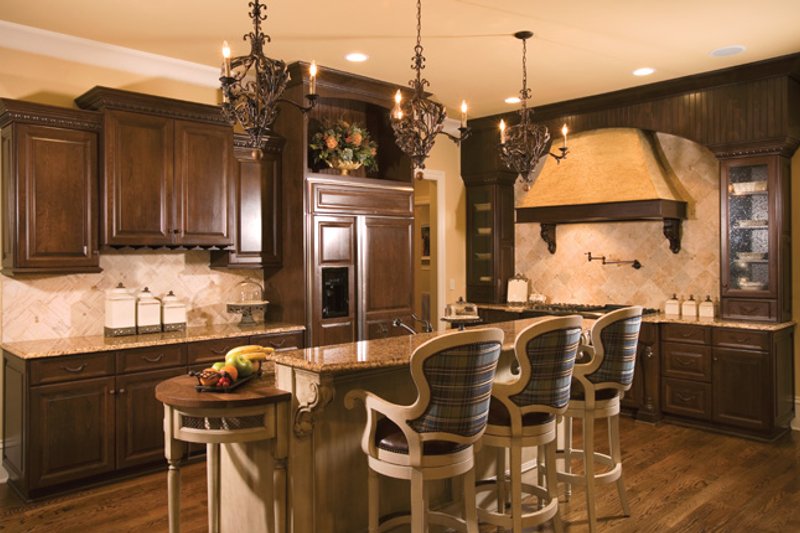 Home Plan - Interior - Kitchen for European House Plan #453-593 - 4 bed, 4 bath