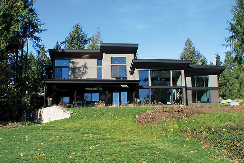 Dream House Plan - Exterior - Rear Elevation for Contemporary House Plan #132-563 - 3 bed, 3 bath