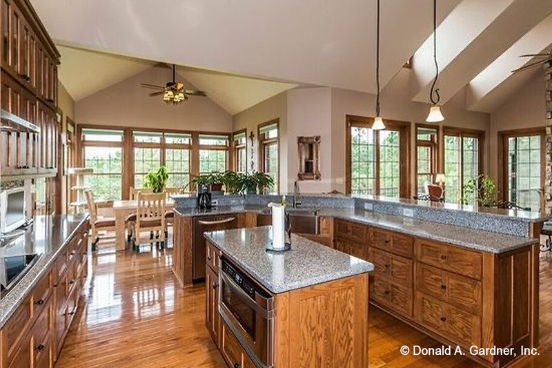 Home Plan - Interior - Kitchen for Craftsman House Plan #929-505 - 4 bed, 3 bath