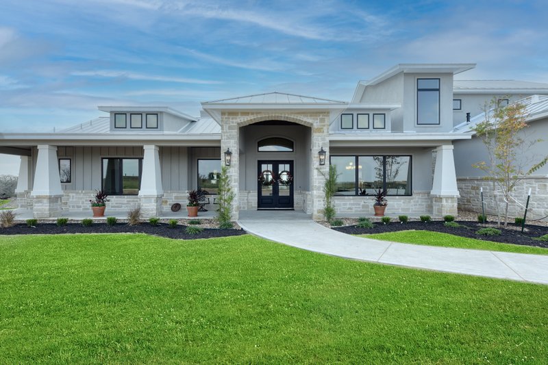Architectural House Design - Modern Exterior - Front Elevation Plan #1110-40