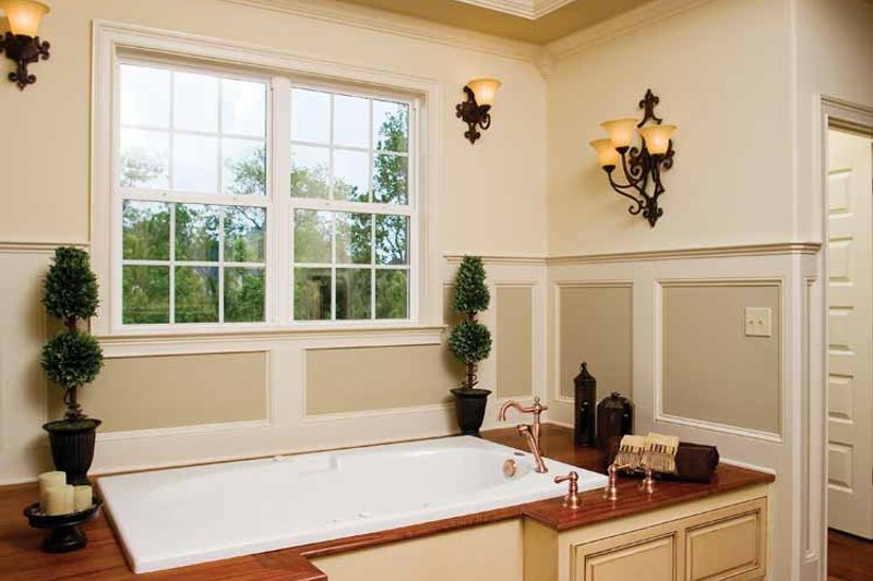 Home Plan - Interior - Master Bathroom for Traditional House Plan #929-778 - 4 bed, 4.5 bath