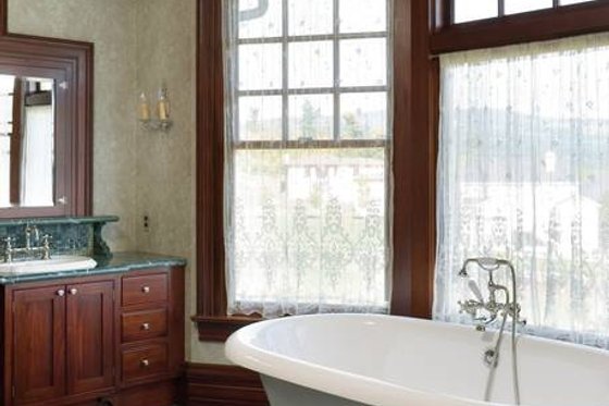 Interior - Master Bathroom for Colonial House Plan #48-151 - 6 bed, 5 bath