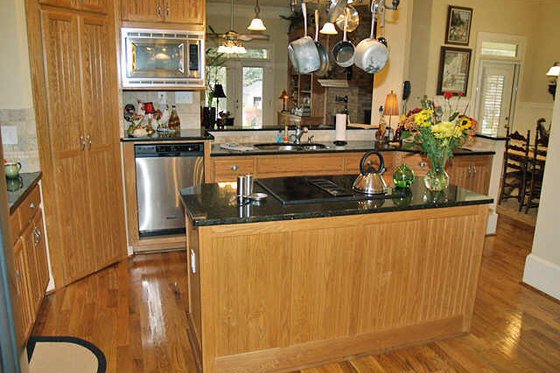 Photo 4 for Craftsman House Plan #120-160 - 3 bed, 2 bath