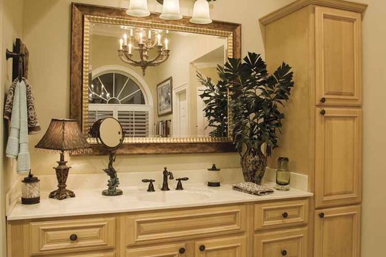 Interior - Master Bathroom for Southern House Plan #930-123 - 3 bed, 3 bath