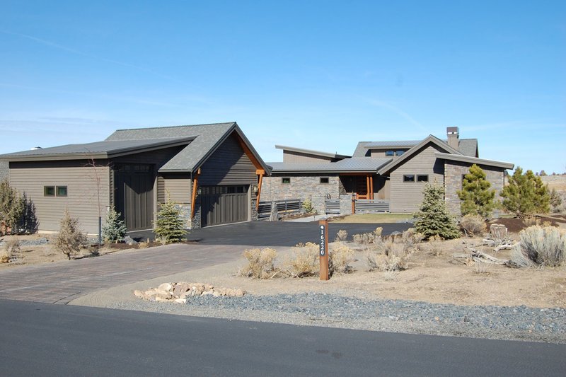 House Blueprint - Ranch Exterior - Front Elevation Plan #434-18