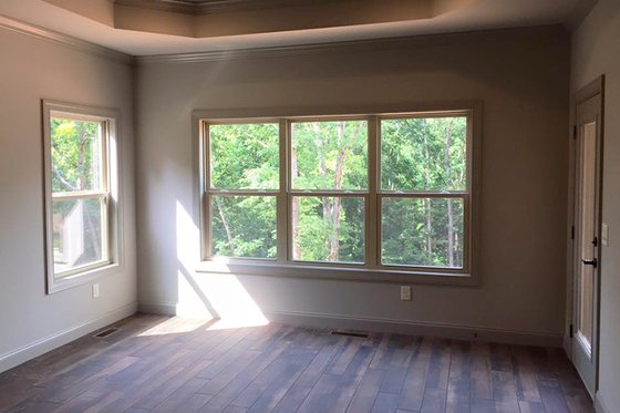 Interior - Master Bedroom for Craftsman House Plan #437-75 - 3 bed, 3 bath