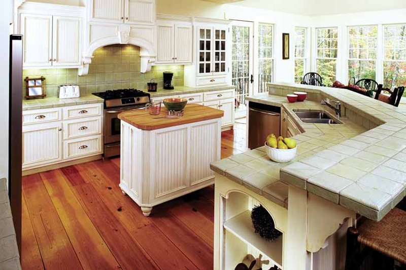 Dream House Plan - Interior - Kitchen for Craftsman House Plan #929-754 - 4 bed, 3 bath