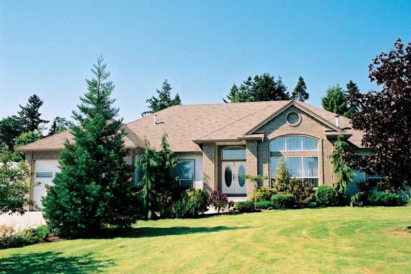 Home Plan - Exterior - Front Elevation 4 for Ranch House Plan #47-848 - 4 bed, 2.5 bath