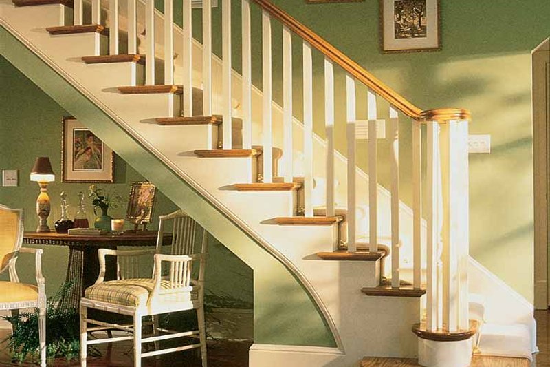 Dream House Plan - Interior - Entry for Country House Plan #429-308 - 3 bed, 2.5 bath