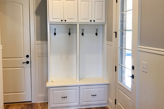 Interior - Other 5 for Country House Plan #437-81 - 4 bed, 4.5 bath