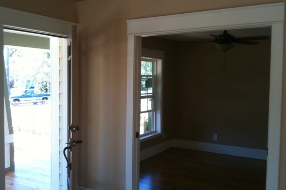 Photo 8 for Craftsman House Plan #550-1 - 3 bed, 2 bath