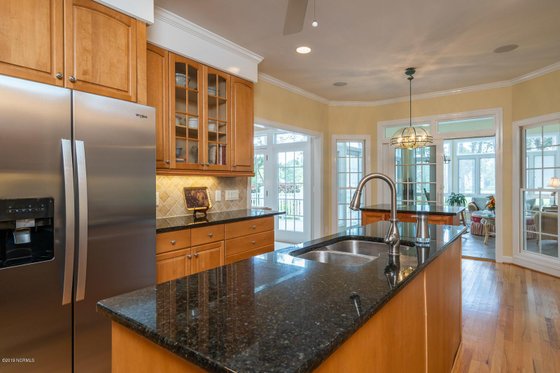 Photo 11 for Southern House Plan #137-246 - 4 bed, 3 bath