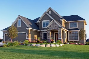 Traditional style home, elevation