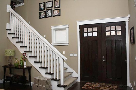 Entry - 3150 square foot craftsman home