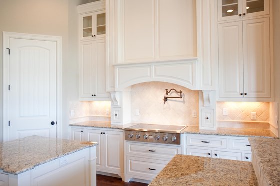 Interior - Kitchen for Craftsman House Plan #120-172 - 3 bed, 3 bath