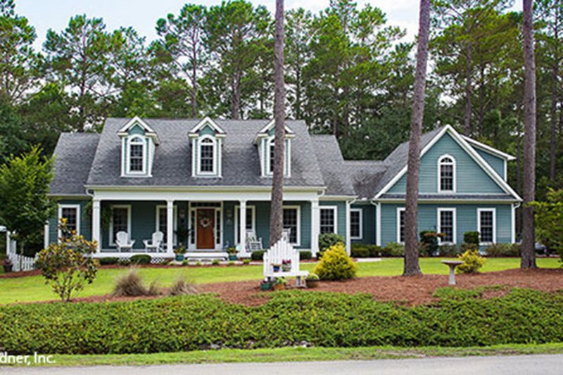 Dream House Plan - Country Photo Plan #929-180