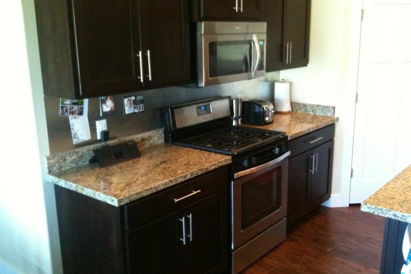 House Plan Design - Interior - Kitchen 2 for Traditional House Plan #1060-141 - 3 bed, 2.5 bath