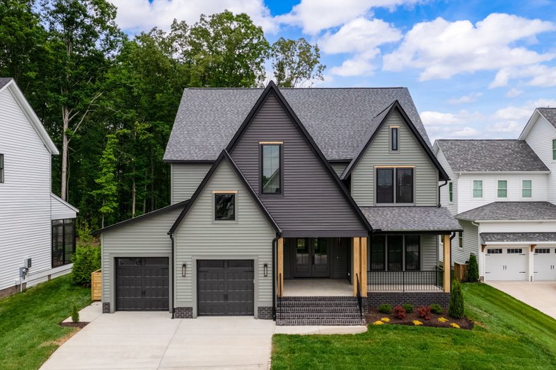 Architectural House Design - Photo 4 for Traditional House Plan #1080-19 - 5 bed, 4.5 bath
