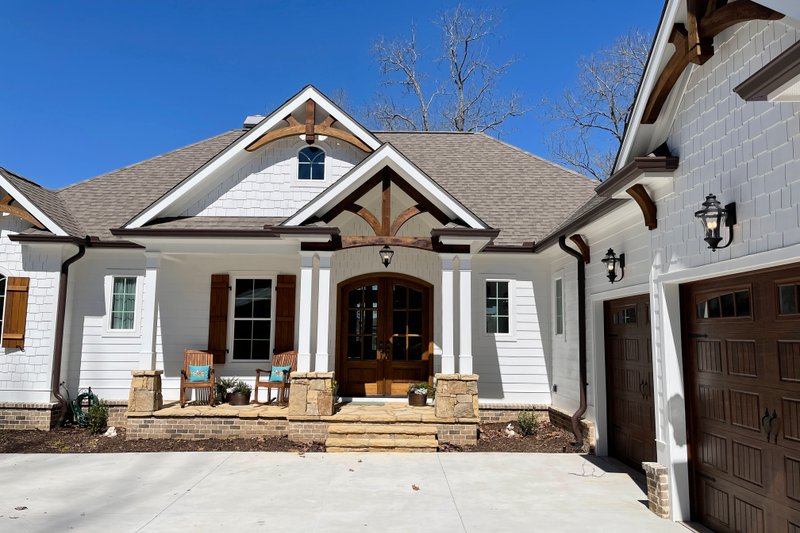 Dream House Plan - Exterior - Covered Porch for Craftsman House Plan #437-128 - 3 bed, 3.5 bath