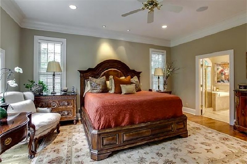 Home Plan - Interior - Master Bedroom for Country House Plan #137-148 - 4 bed, 3 bath