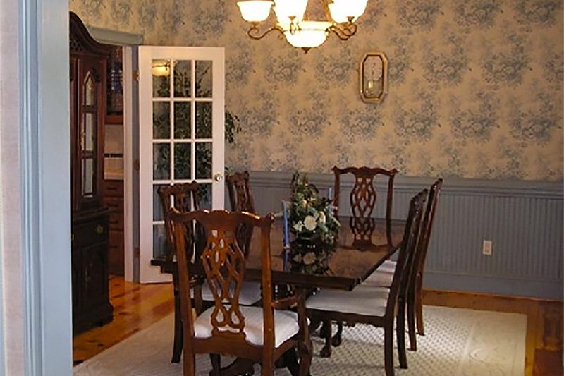 Architectural House Design - Interior - Dining Room for Victorian House Plan #137-249 - 4 bed, 3.5 bath
