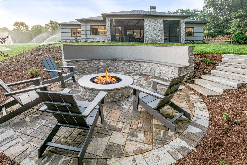 Dream House Plan - Exterior - Outdoor Living 2 for Prairie House Plan #938-116 - 3 bed, 3.5 bath