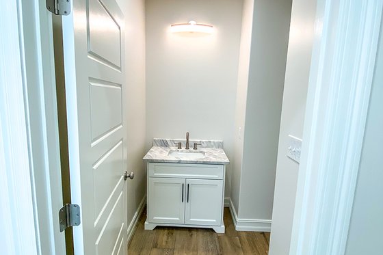 Photo 15 for European House Plan #923-51 - 4 bed, 2 bath