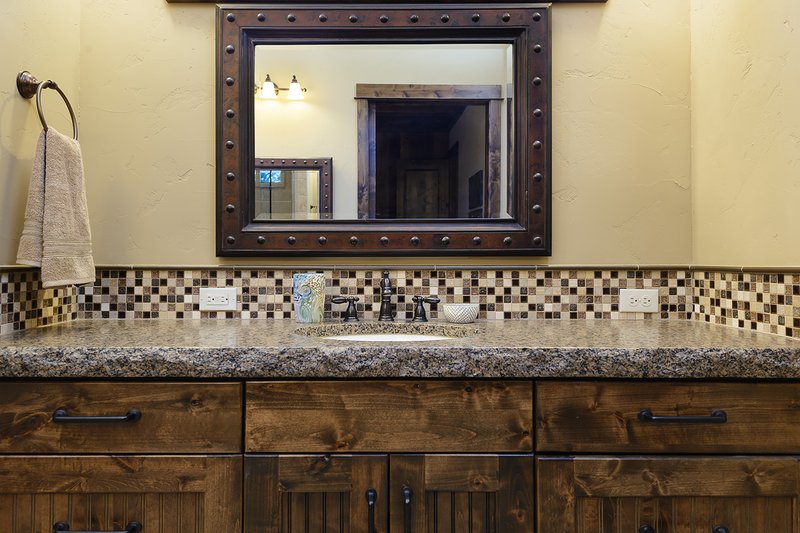 Architectural House Design - Interior - Master Bathroom 1 for Craftsman House Plan #892-27 - 5 bed, 5.5 bath