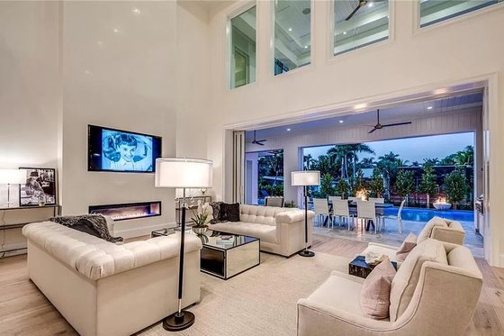 Interior - Family Room 1 for Beach House Plan #548-55 - 5 bed, 5.5 bath