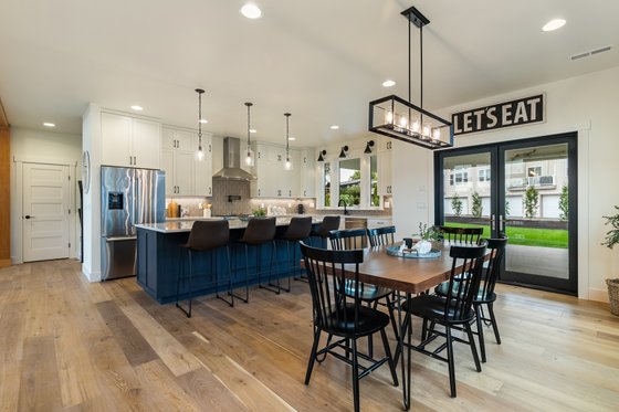 Interior - Kitchen 1 for Craftsman House Plan #1070-43 - 4 bed, 2.5 bath