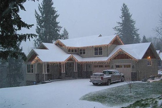 Front View - 3150 square foot craftsman home