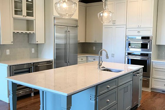 Interior - Kitchen 3 for Farmhouse House Plan #437-93 - 4 bed, 3.5 bath
