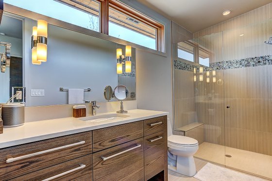 Interior - Bathroom 1 for Modern House Plan #892-12 - 3 bed, 3.5 bath