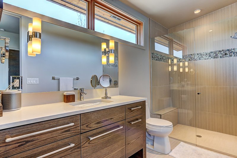 Dream House Plan - Interior - Bathroom 1 for Modern House Plan #892-12 - 3 bed, 3.5 bath