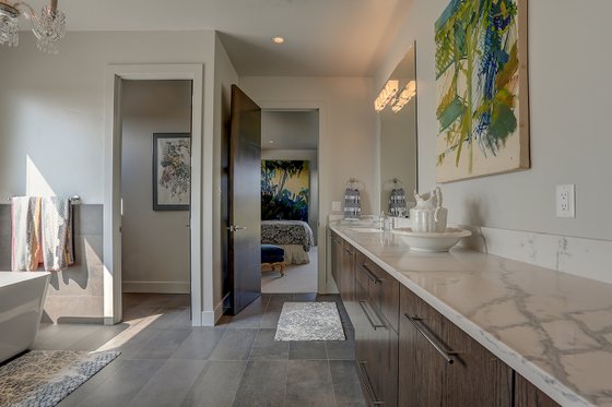 Interior - Master Bathroom for Modern House Plan #892-26 - 3 bed, 3.5 bath
