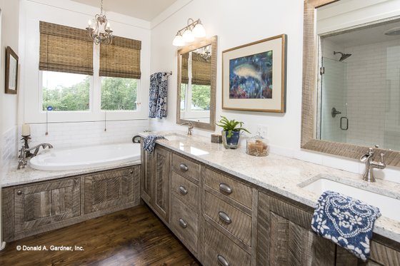 Interior - Master Bathroom for Country House Plan #929-8 - 3 bed, 2 bath