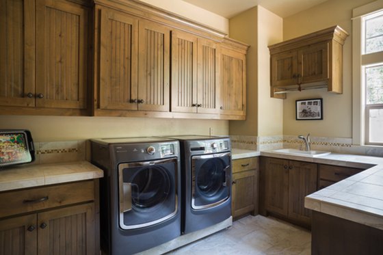 Interior - Laundry for Ranch House Plan #48-712 - 3 bed, 3 bath